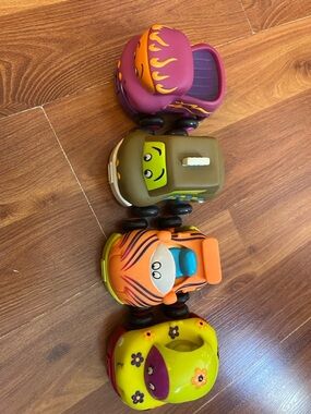 Set of 4 Colorful Pull-Back Kids Toy Cars - Orange, Purple, Brown